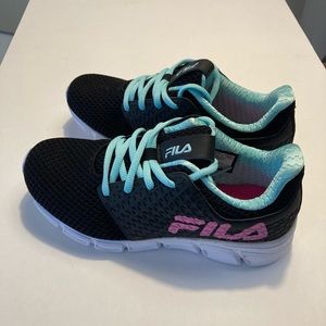 New Fila youth size 4 sneakers. Never worn. Pinky, Black, White and Teal